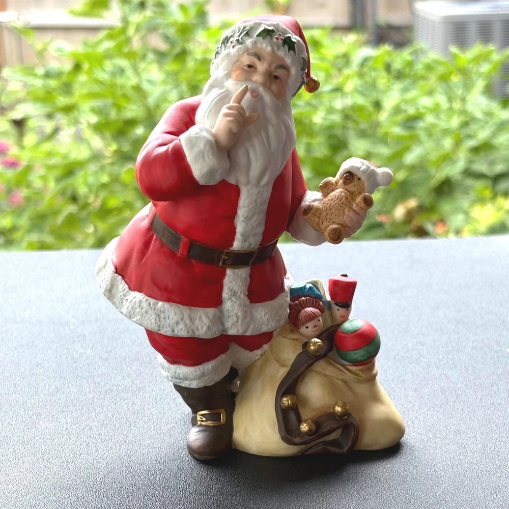 Avon 1993 Shushing Santa Claus Porcelain Figurine NO BOX